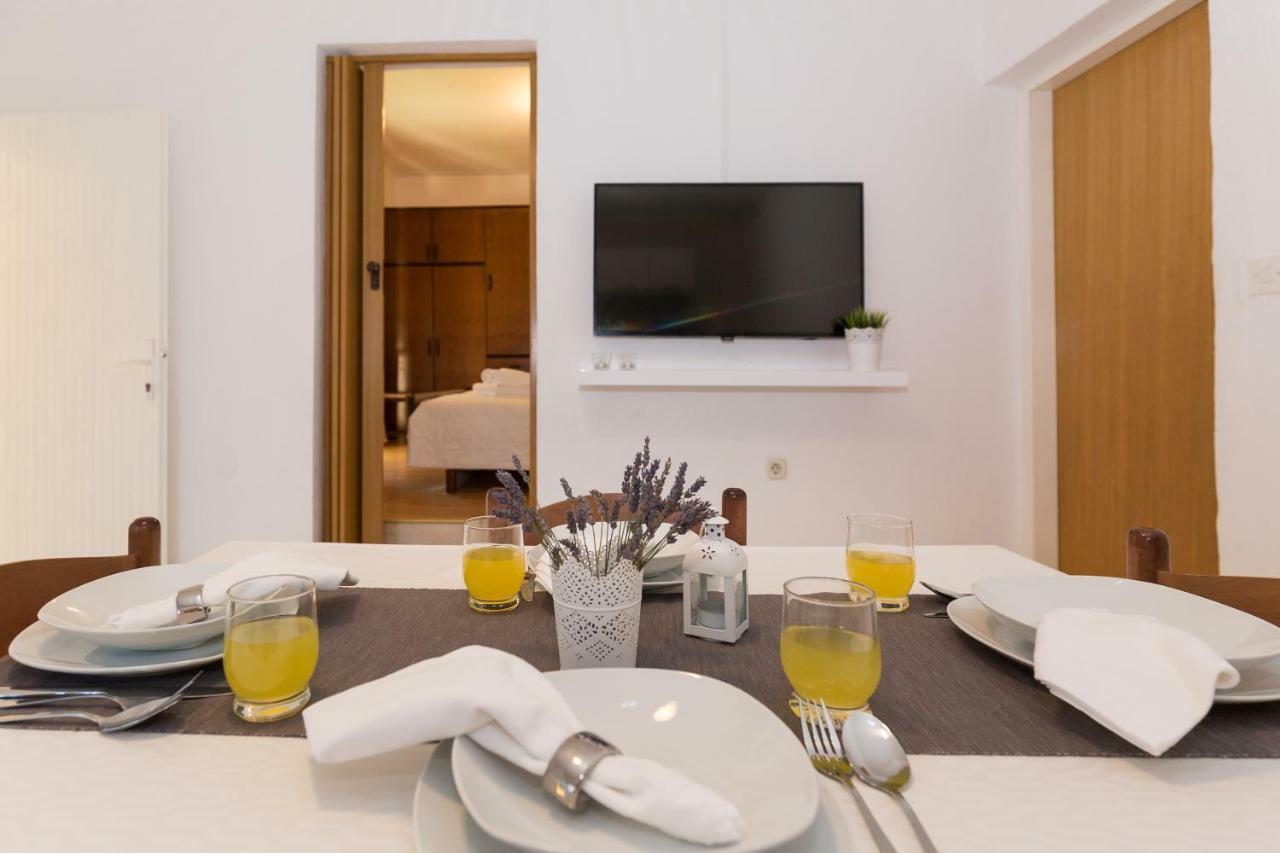 Cozy Apartment Josipa Privlaka  Buitenkant foto