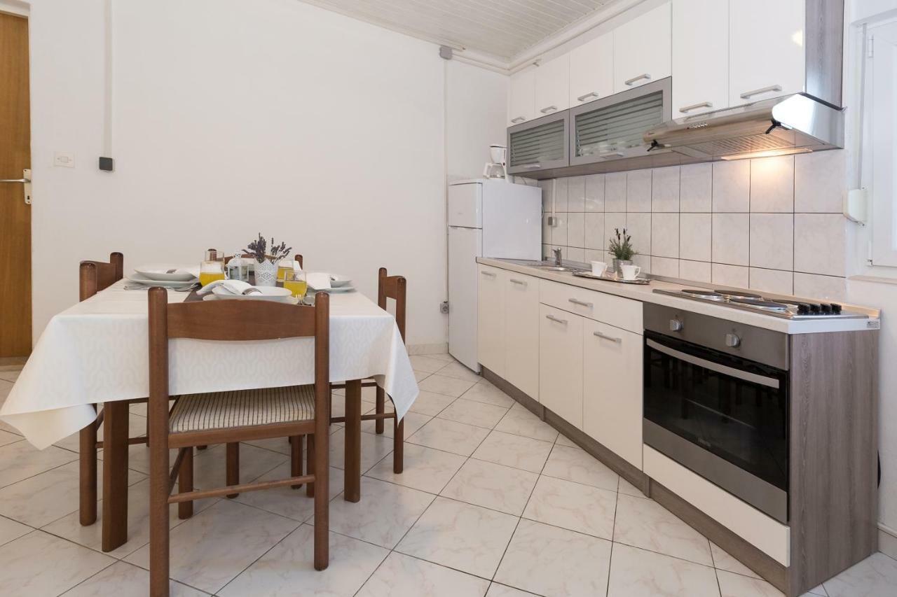 Cozy Apartment Josipa Privlaka  Buitenkant foto